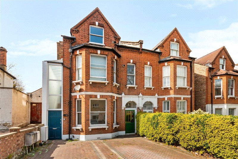 Knights Hill, West Norwood, London, SE27