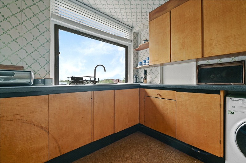 Park Close, Ilchester Place, London, W14