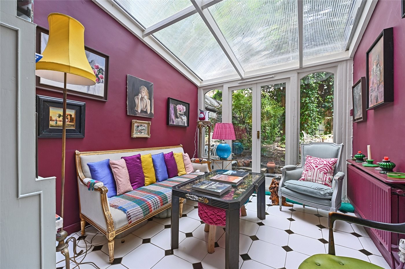 1 bedroom property for sale in Edith Road, West Kensington, W14 (Ref