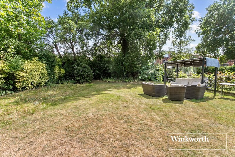 Grove Avenue, Finchley, London, N3
