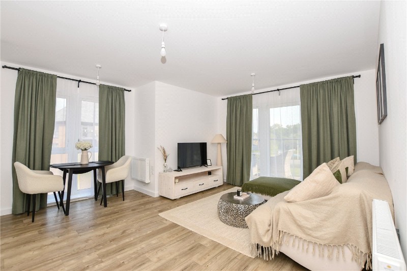 Bridle Road, Arborfield Green, Reading, Berkshire, RG2