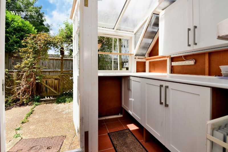 The Maisonettes, Alberta Avenue, Cheam, Sutton, SM1