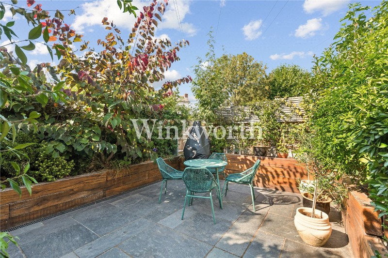 Westbury Avenue, London, N22
