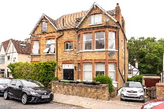Knollys Road, London, SW16