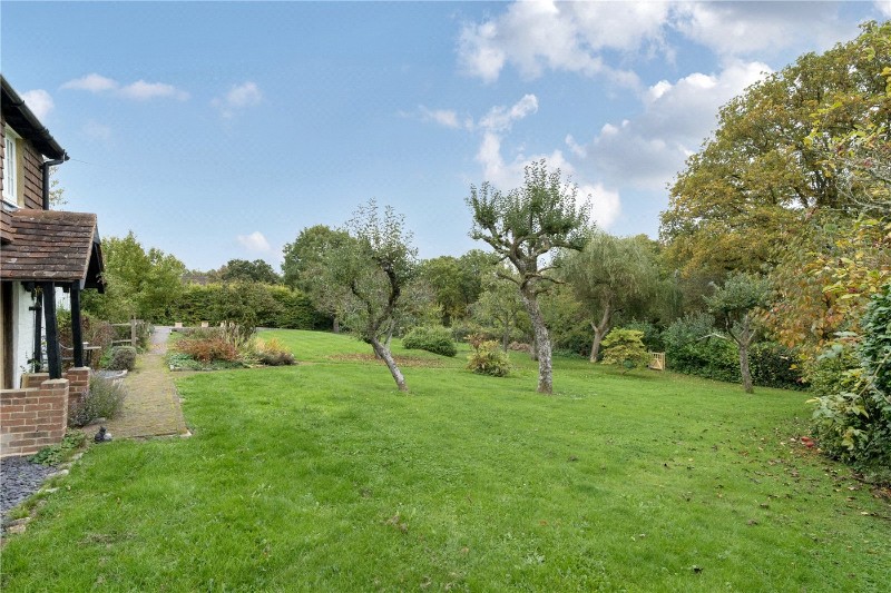Bealeswood Lane, Dockenfield, Farnham, Surrey, GU10