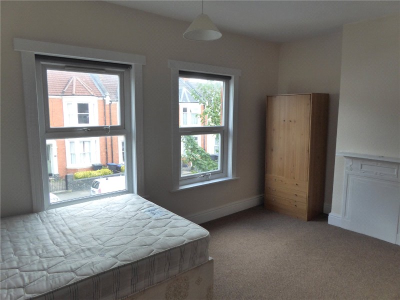 Adams Avenue, Abington, Northampton, NN1