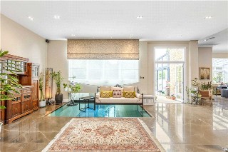 Castelnau, London, SW13