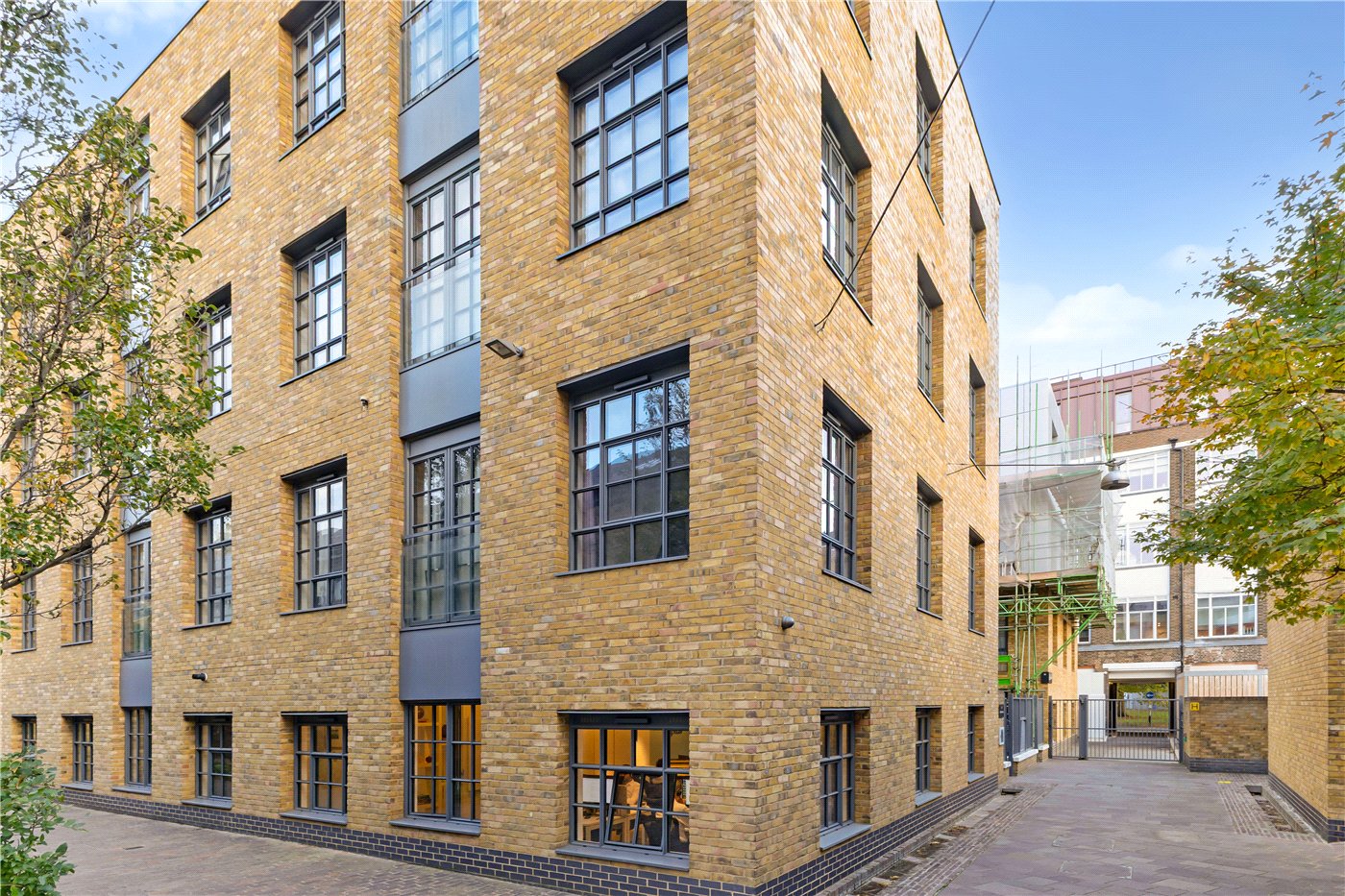 Porteus Place, London, SW4