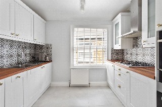 Sellincourt Road, London, SW17