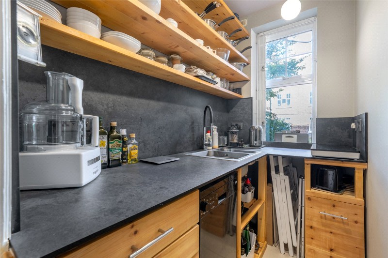 Holmefield Court, Belsize Grove, London, NW3