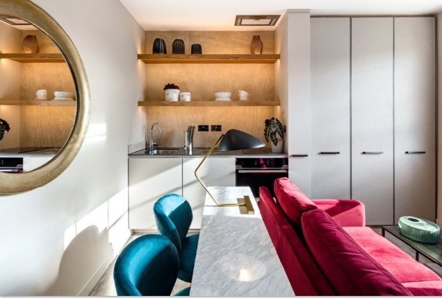 Pinehurst Court, London, W11