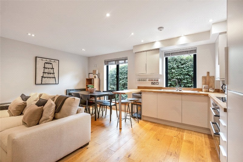 Tiffany, 67 Oakhurst Grove, East Dulwich, London, SE22