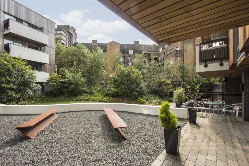 L&#39;Ecole Building, 30-36 Hornsey Road, London, N7