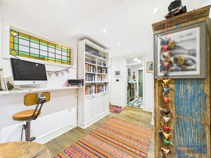 Uxbridge Road, Kingston upon Thames, KT1