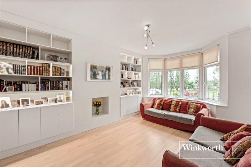 Fitzalan Road, Finchley, London, N3
