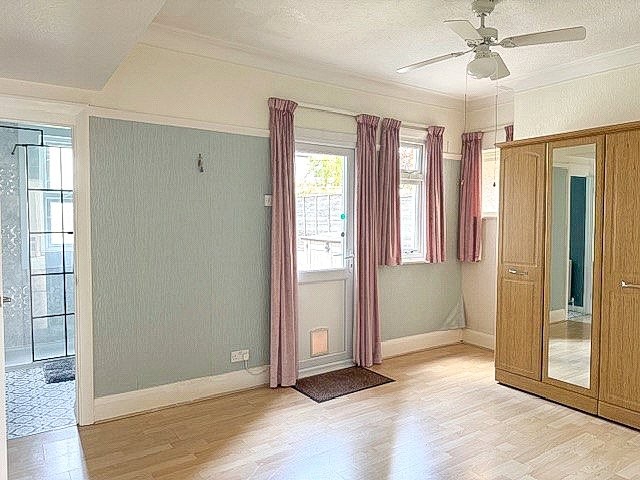Leighton Avenue, Leigh-on-Sea, Essex, SS9