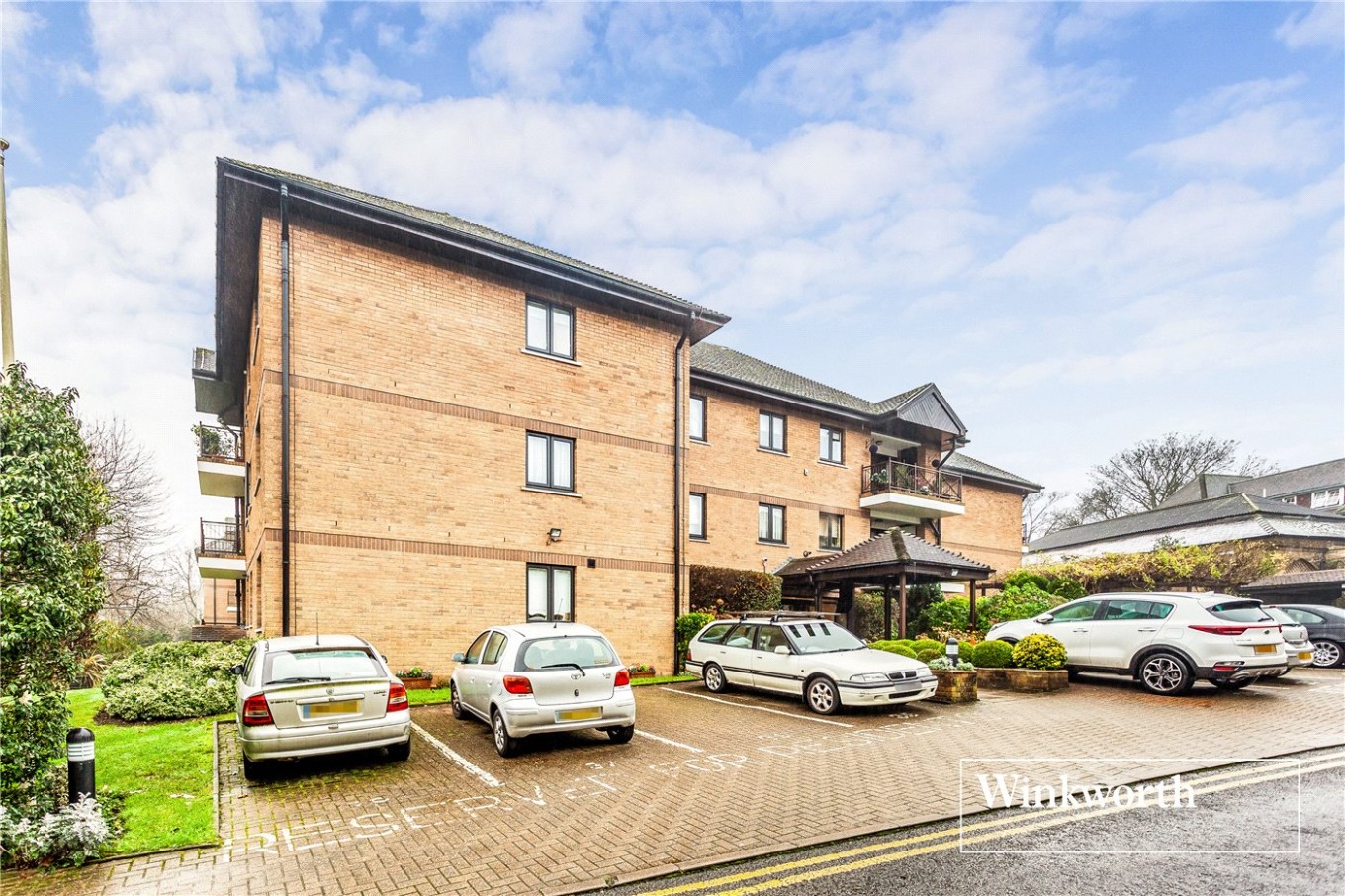 2 bedroom property for sale in Mayflower Lodge, Regents Park Road
