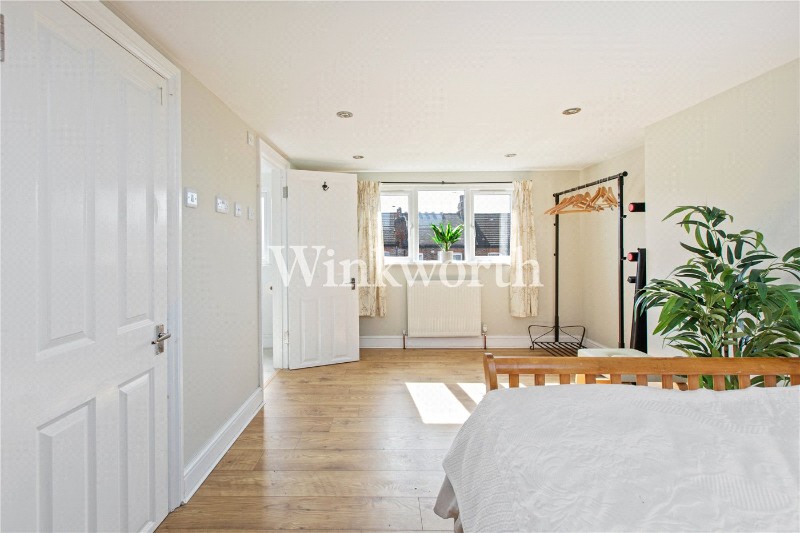 Princes Avenue, London, N13