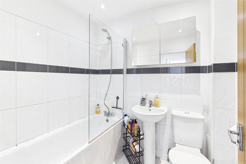 Barrhill Road, London, SW2