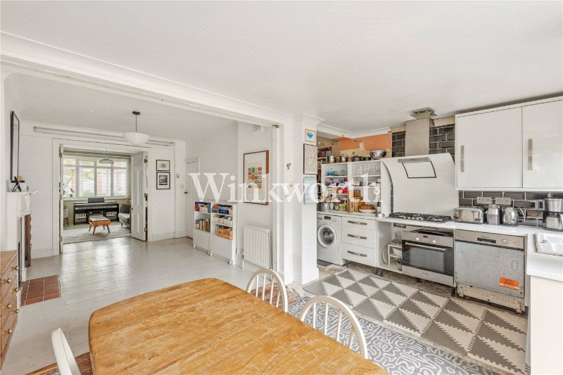 Rosebery Avenue, London, N17