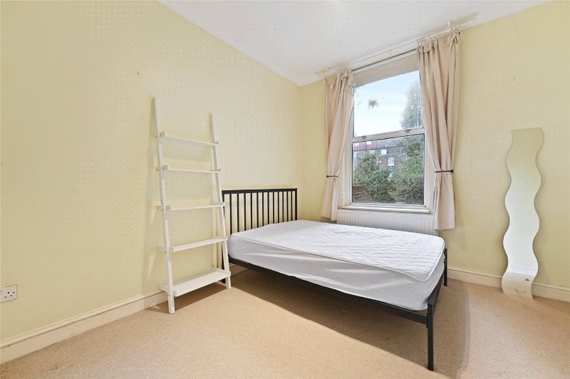 Bloemfontein Road, London, W12