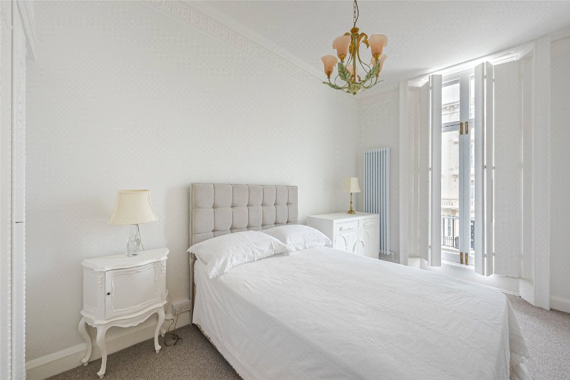 St Georges Drive, London, SW1V