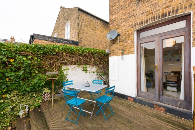 Bolton Gardens, London, NW10