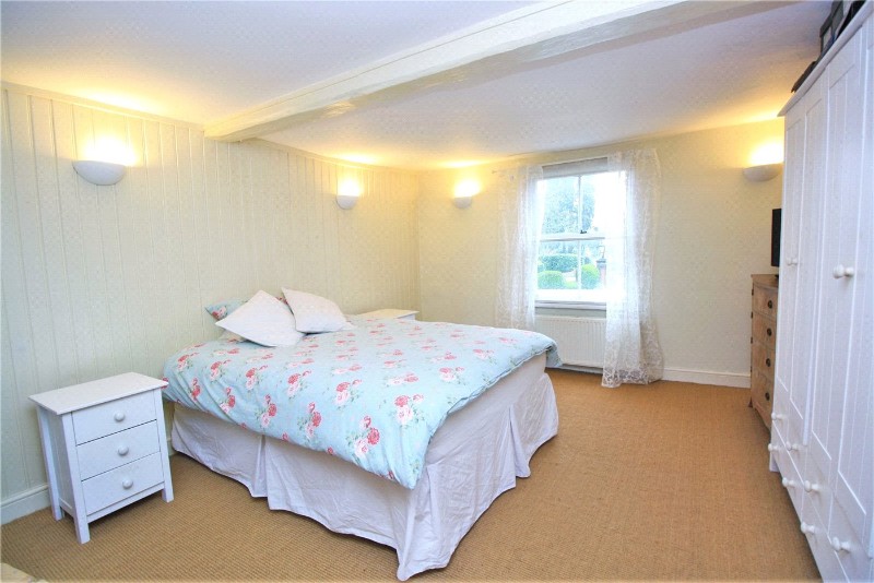 London End, Beaconsfield, HP9