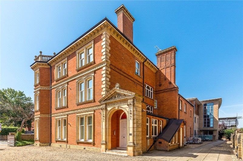 Paramount Apartments, 42 Putney Hill, London, SW15