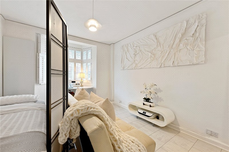 Woburn Place, London, WC1H