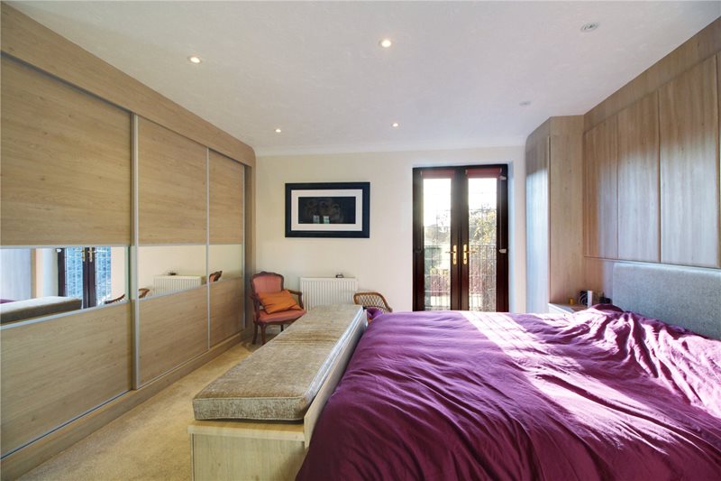 Ferry Road, Surlingham, Norwich, Norfolk, NR14