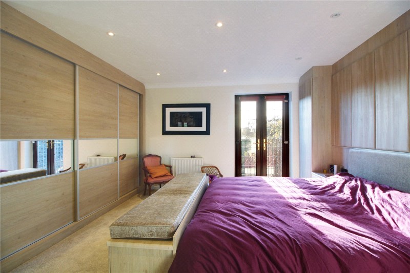 Ferry Road, Surlingham, Norwich, Norfolk, NR14