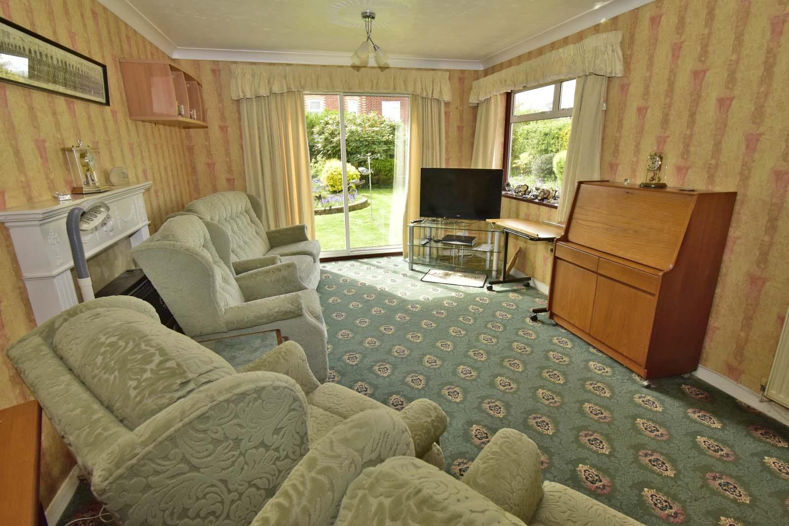 A LIVING ROOM.JPG