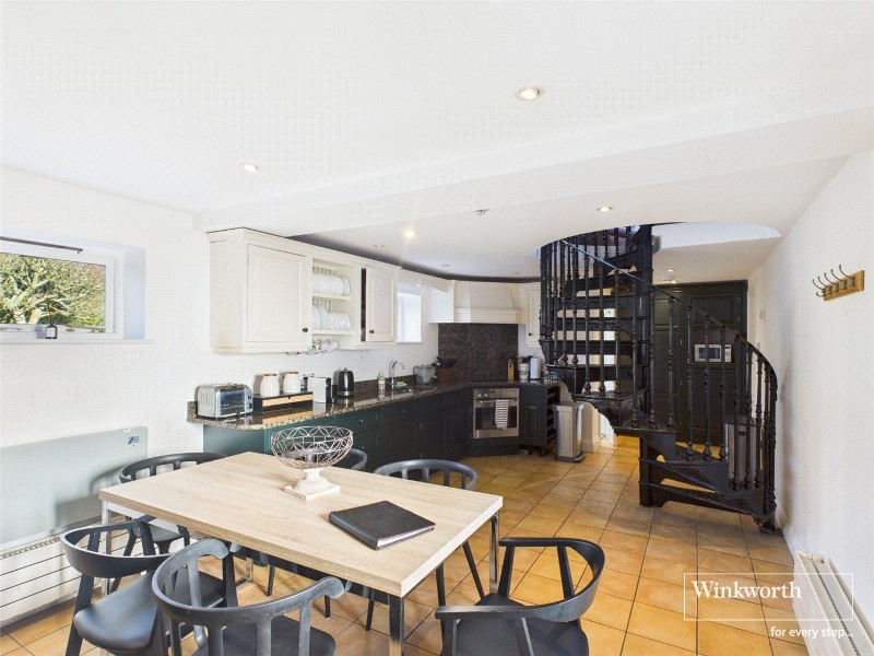 Southend, Henley-on-Thames, Buckinghamshire, RG9