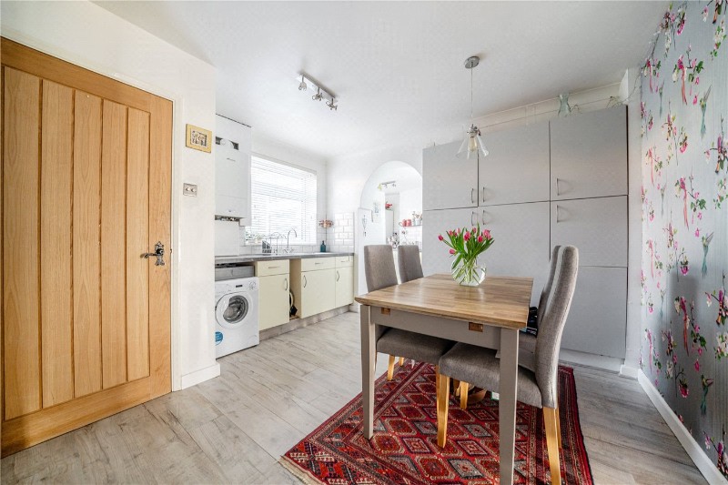 Waterside Close, London, SE16