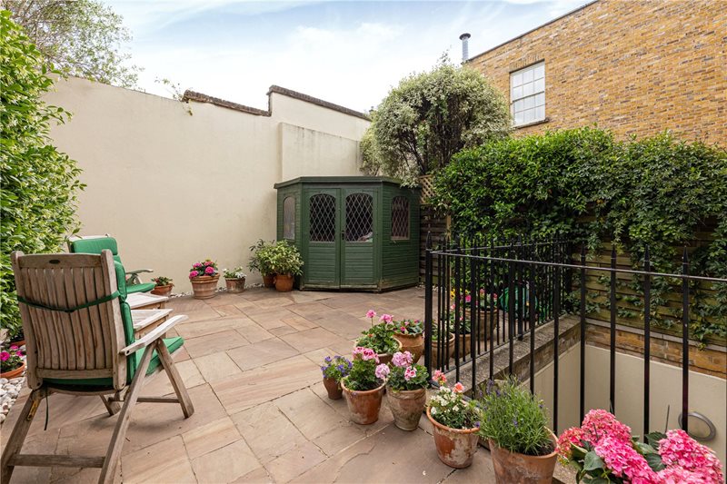 Sadlers Gate Mews, Commondale, London, SW15