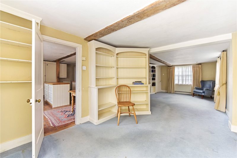 College Street, Petersfield, Hampshire, GU31