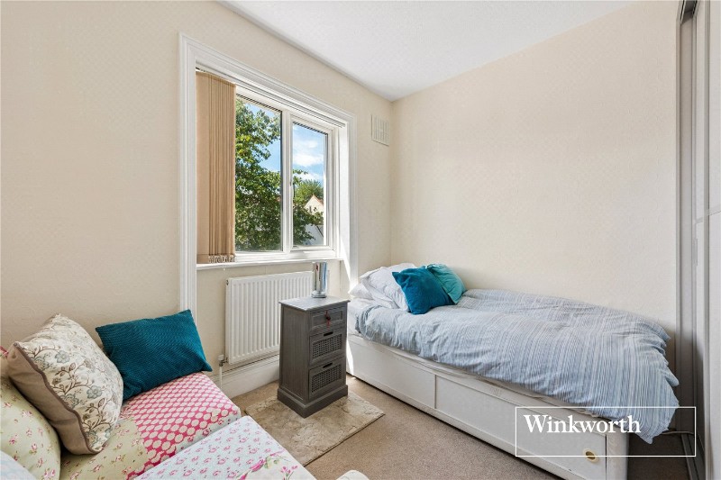Chislehurst Avenue, North Finchley, London, N12