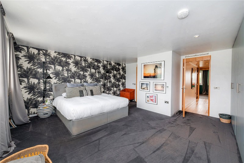 Pangbourne Avenue, London, W10