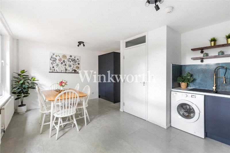 Erskine Crescent, London, N17