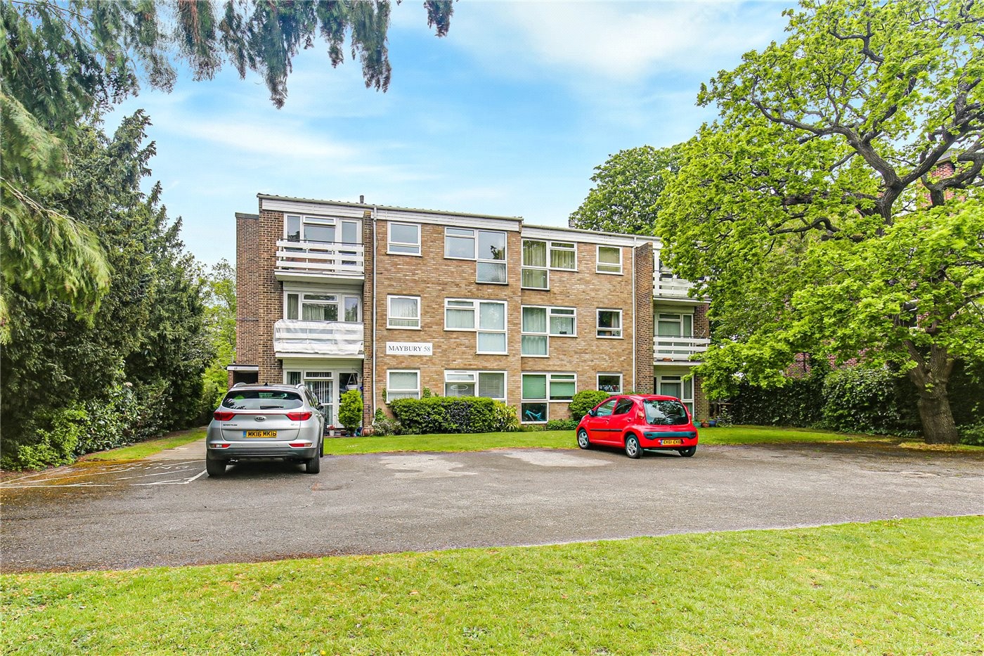 2 bedroom property for sale in Wickham Road, Beckenham, BR3 (Ref