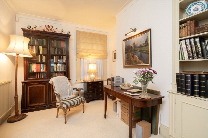 Cornwall Grove, London, W4