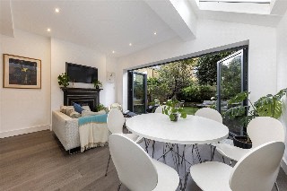 Abbotstone Road, London, SW15