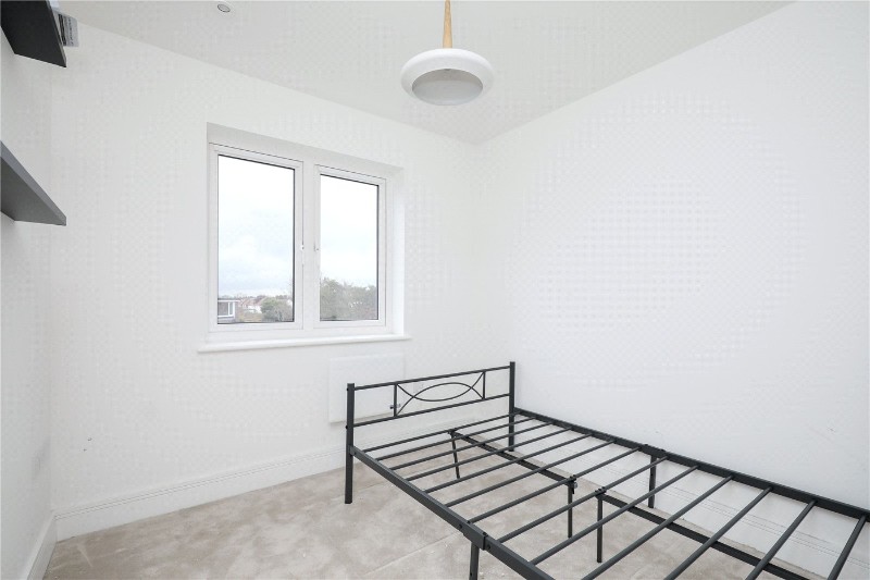 Walton Way, London, W3