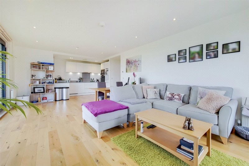 24 Palmers Road, London, E2