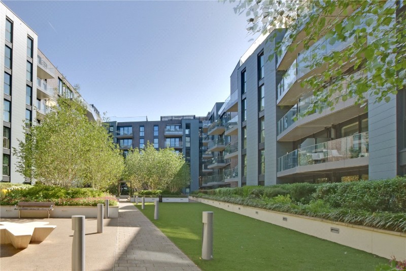 Hawthorne Crescent, London, SE10