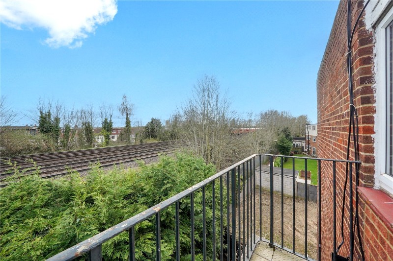 Delamere Road, London, SW20