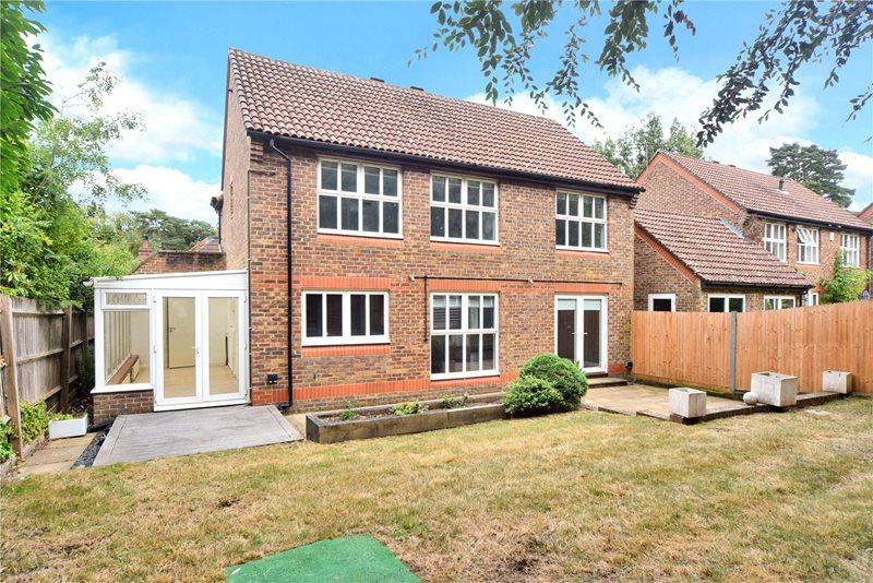 Great Ellshams, Banstead, Surrey, SM7