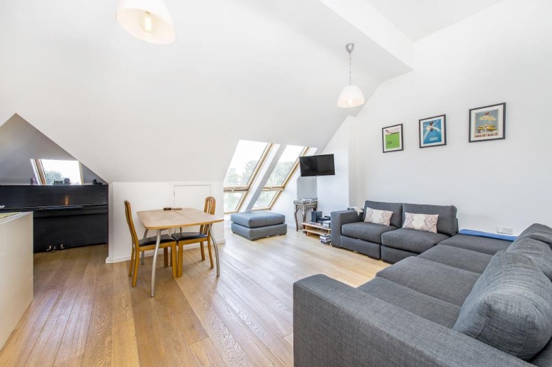 Telford Avenue, London, SW2