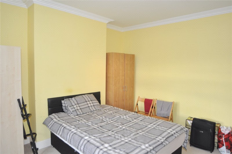 Hamilton Crescent, London, N13